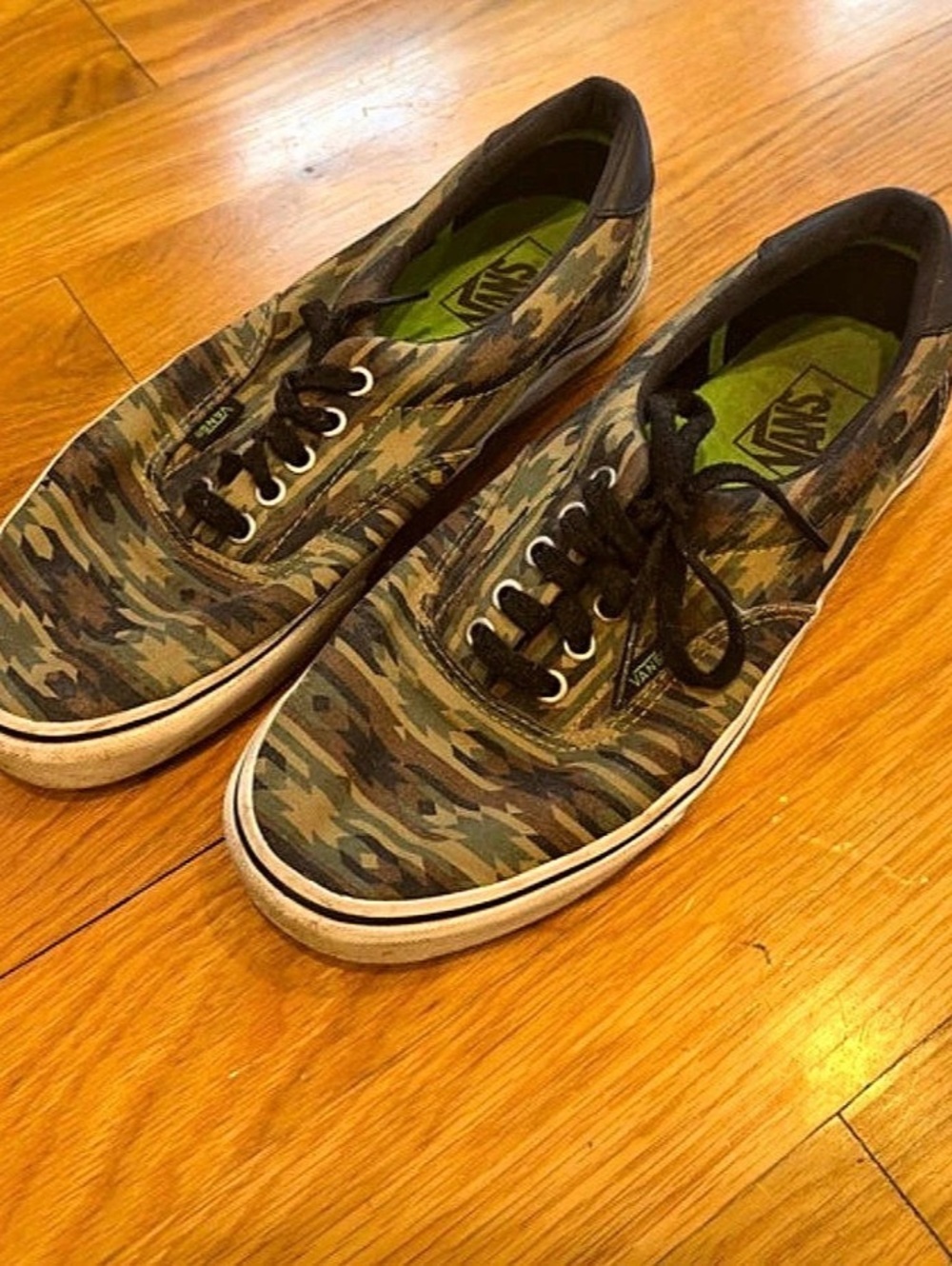 Vans Era Camo Sneakers in Green & Brown